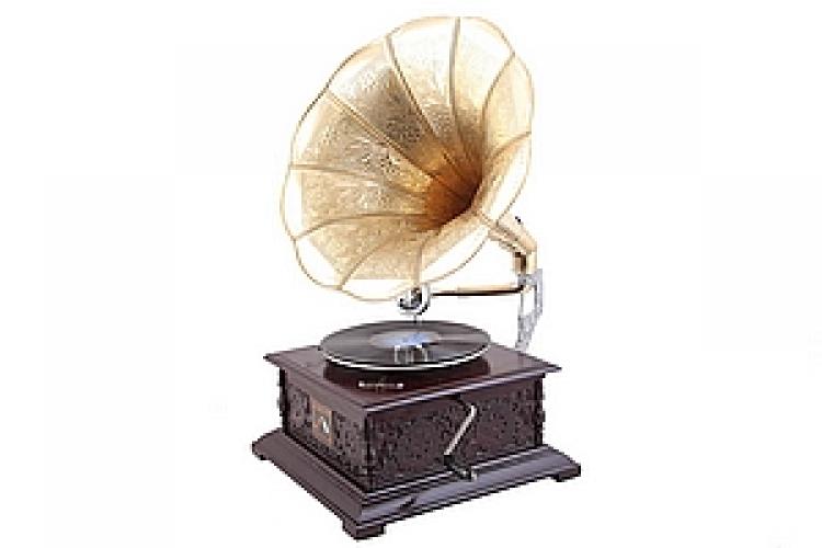 Граммофон 14" квадрат резной №46